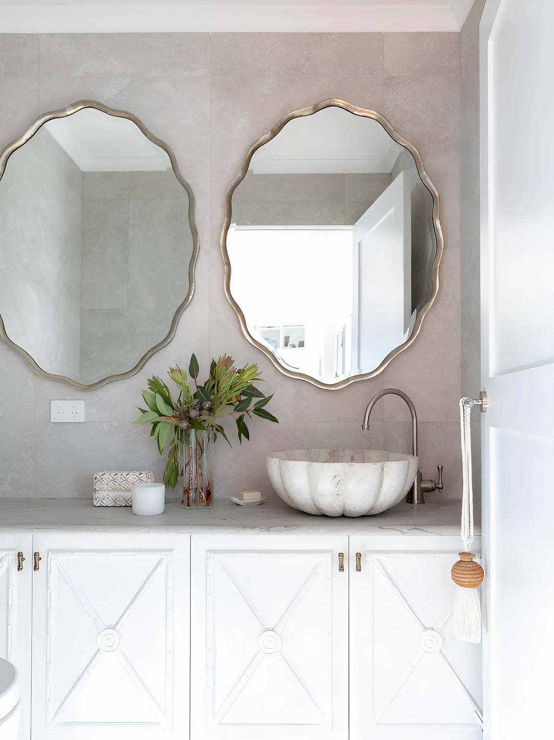 Top 10 Stone Vessel Sink Designs for a Timeless Bathroom Makeover