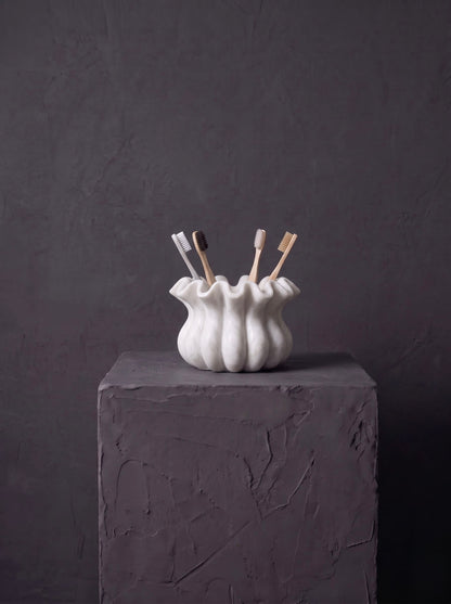 Marble Toothbrush Holder - Wide Scalloped Design